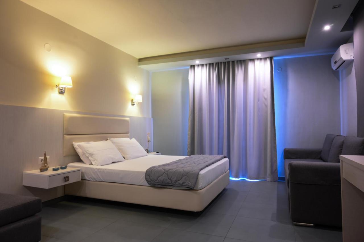 Blue Sea Boutique Apartments Olympiakí Aktí Ngoại thất bức ảnh